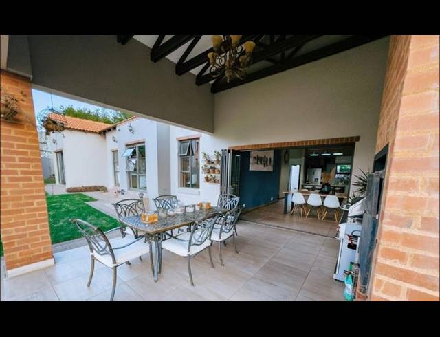 4 BEDROOM PROPERTY TO RENT IN COPPERLEAF ESTATE